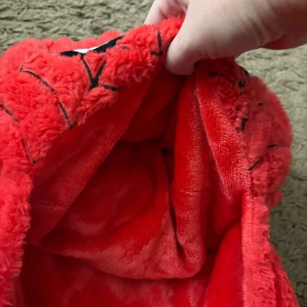 Spider-Man Hooded Blanket Super Soft Fluffy Fleece Kids Red